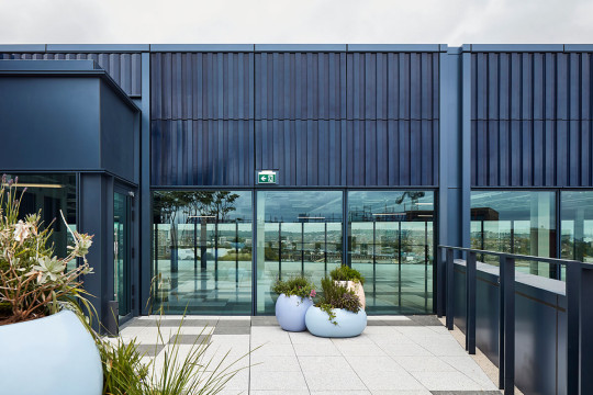 1 Keskidee Square
