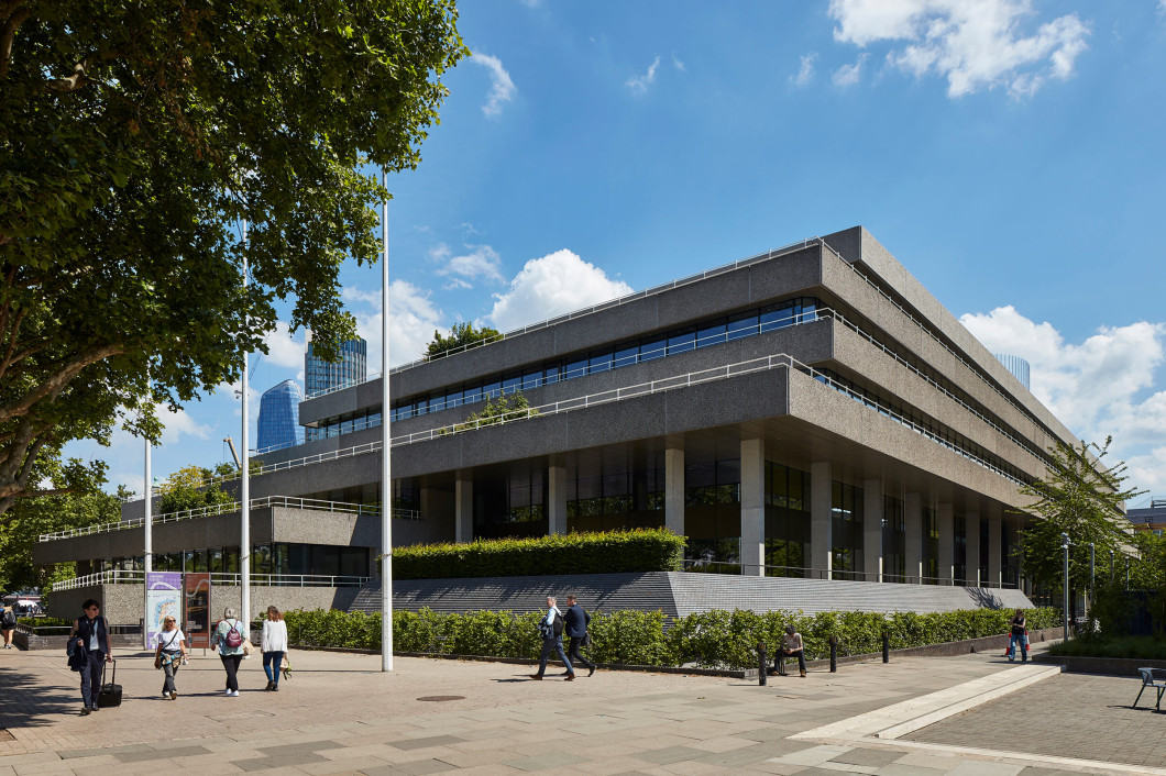 76 Southbank