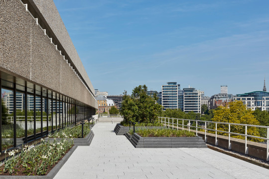 76 Southbank