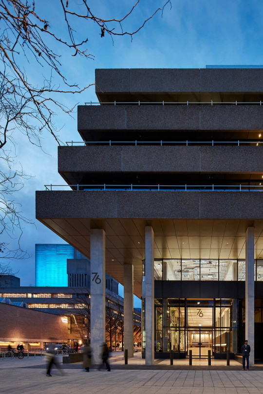 76 Southbank