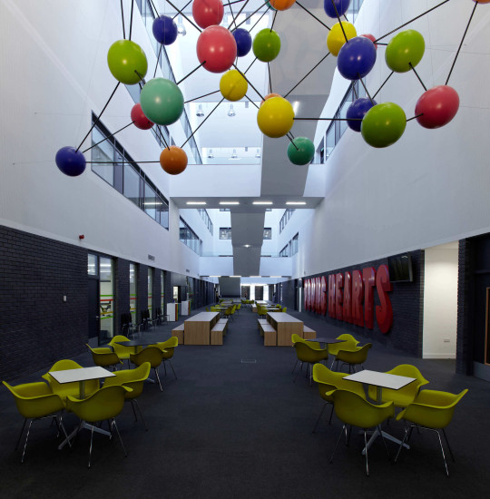 Kingswood College