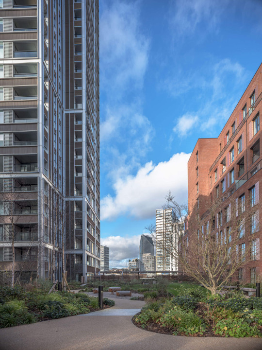 West Grove, Elephant Park