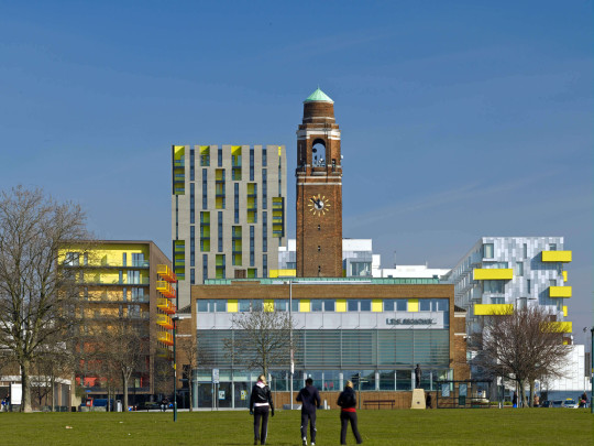 Barking Central